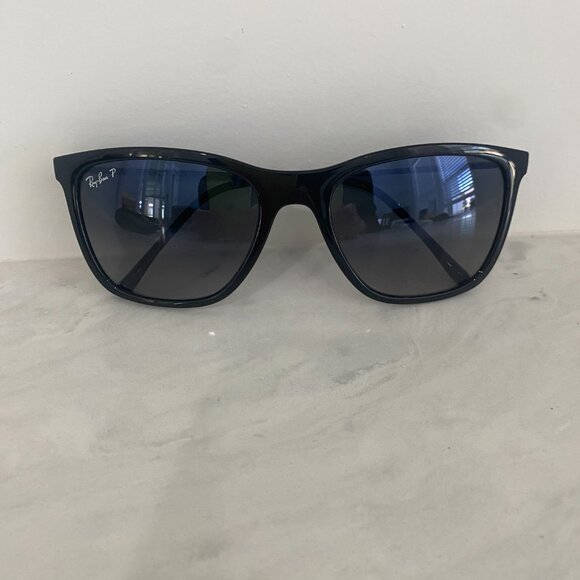 Ray-Ban Polarized Sunglasses (RB4344) (3P) - Picture 8 of 10